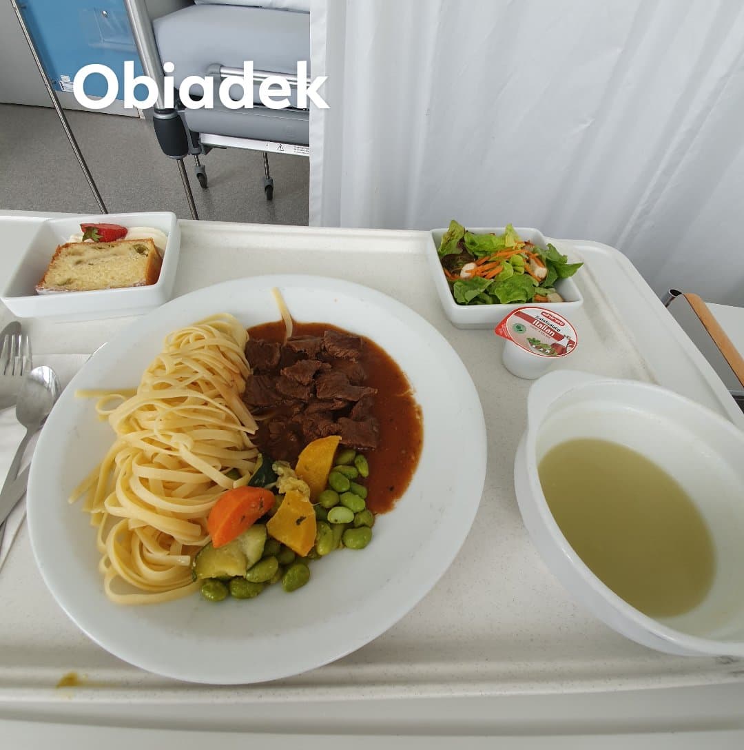 jedzenie (obiad) w szpitalu w Szwajcarii